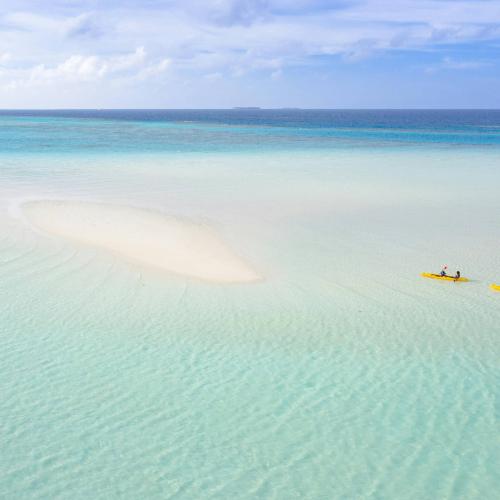 5-Hour Sandbank Escape – Snorkel, Swim & Relax on a Secluded Maldivian Paradise Image